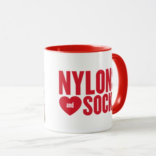 水玉模様のかかととの赤いロゴ マグカップ (正面右)