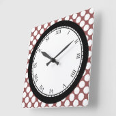水玉模様のカラフルローマ数字の白（任意の色） スクエア壁時計 (傾斜)