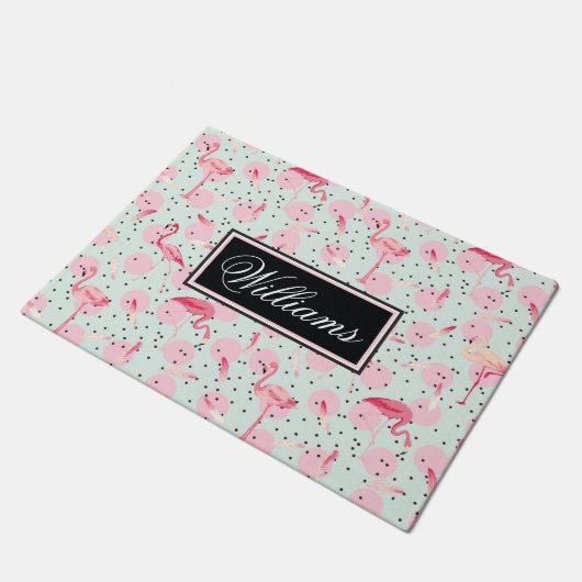 水玉模様のフラミンゴの羽は|あなたの名前を加えます ドアマット (アングル)