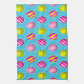 水玉模様の背景のカラフルなイースターエッグ キッチンタオル (縦)