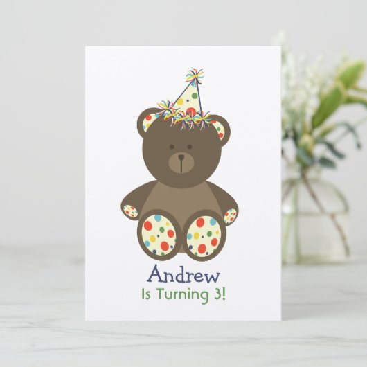 水玉模様の誕生日の帽子の男の子のパーティーを持つくま 招待状 (スタンド正面)