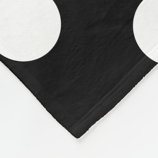 水玉模様の黒く及び白いフリースのブランケット フリースブランケット (角)