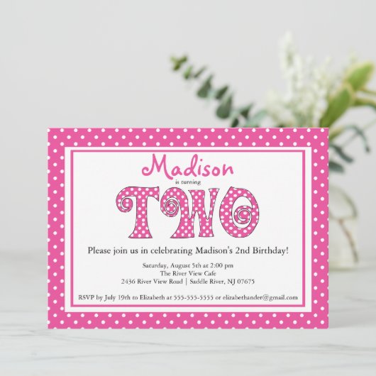 水玉模様アルファベット2歳の誕生日パーティの招待状 招待状 (スタンド正面)