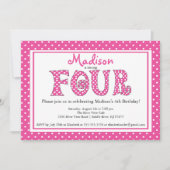 水玉模様アルファベット4歳誕生日パーティの招待状 招待状 (正面)