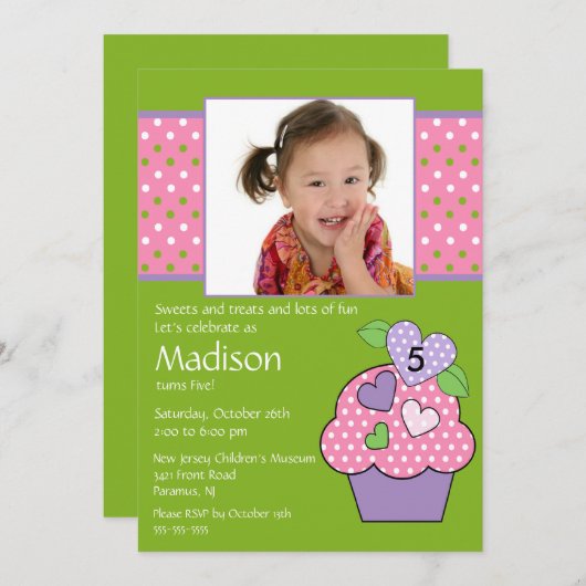 水玉模様カップケーキフォト第6誕生日招待状 招待状 (正面/裏面)