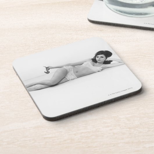 水着の女性 コースター (左側)