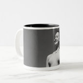 水着の女性 ツートーンマグカップ (正面左)