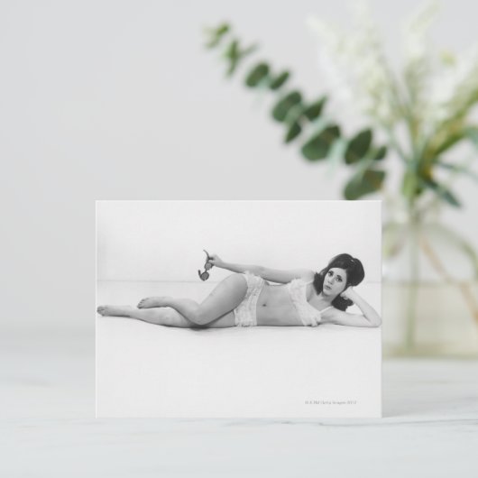 水着の女性 ポストカード (スタンド正面)