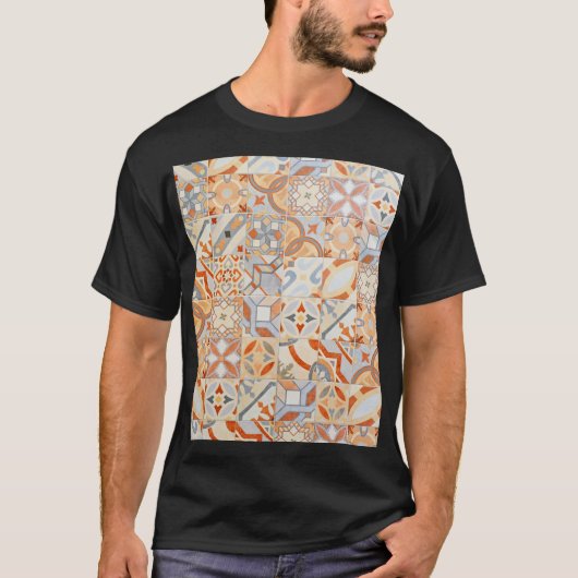 水硬性セメントタイル:モザイク傾向。 Tシャツ (正面)