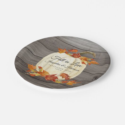 水素朴色かぼちゃの紅葉ダークウッド ペーパープレート (アングル)