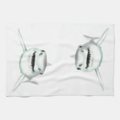 水色のサメが微笑む灰色の緑の海 キッチンタオル (横)