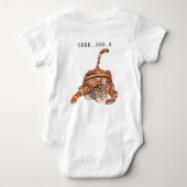 水色のママのかわいい小さな虎の青い目 ベビーボディスーツ (裏面)