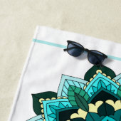 水色のマンダラパターン02 ビーチタオル (インサイチュ)