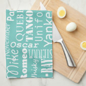 水色の上にアルファベットの語句が白い キッチンタオル (四つ折り)