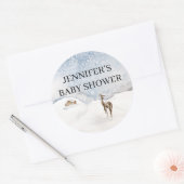 水色の常緑赤ちゃんシャワー ラウンドシール (封筒)