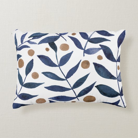 水色の枝と果実 – インジゴとベージュ アクセントクッション (正面)