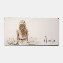 水色の若い女性のデイジー草原 デスクマット