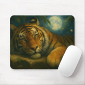 水色の虎が夜の森で休む マウスパッド (マウス)