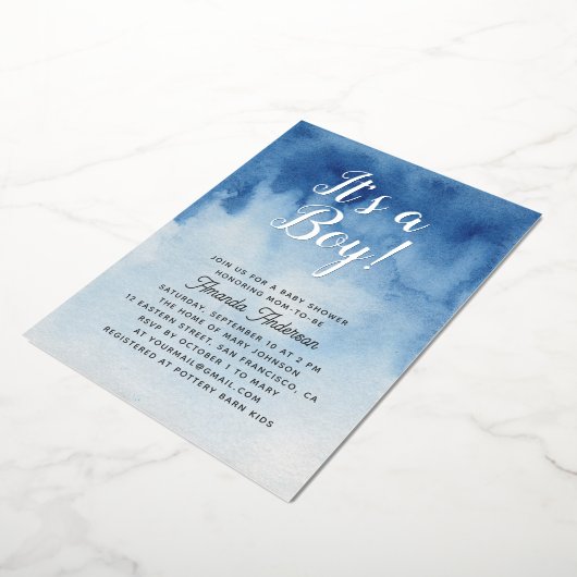 水色の青い赤ちゃんシャワー。少年の金ゴールドだ 箔招待状 (回転した状態)