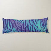 水色の青と紫のゼブラストライプ ボディピロー (裏面)