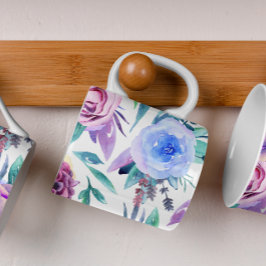 水色は紫とピンクの花。花柄 コーヒーマグカップ