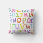 水色カラフルアルファベット クッション (正面)