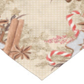 水色ジンジャーブレッドクッキーのクリスマス テーブルクロス (アングル)