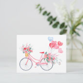 水色バレンタインピンクのバイクとハートバルーン シーズンポストカード (スタンド正面)