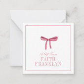 水色パーソナライズされたピンクの弓ギフト囲い ノートカード (正面)