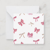 水色パーソナライズされたピンクの弓ギフト囲い ノートカード (裏面)