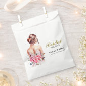 水色モダンピンク結婚ガウンブライダルシャワー フェイバーバッグ (クリップ留めされた状態)