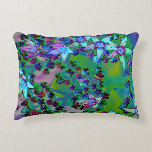 水色、紫、青の多肉性のセダムの花 アクセントクッション (正面)