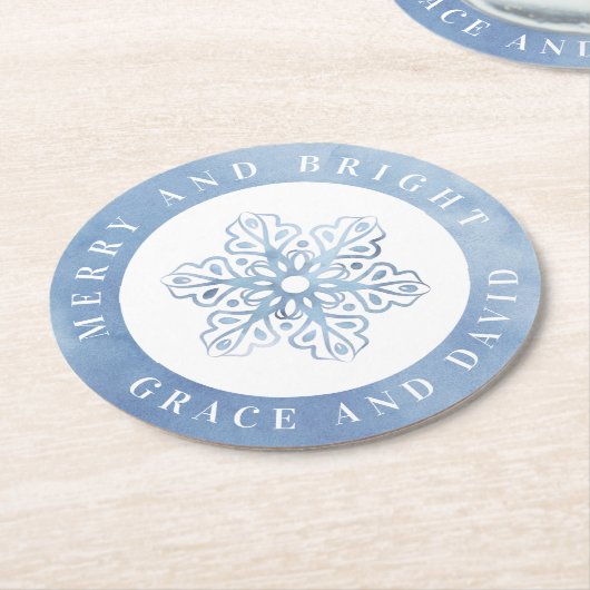 水芸術的色スノーフレーク青クリスマス ラウンドペーパーコースター (アングル)