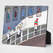 水路の上部のキーがパドックに向かう フォトプラーク (側面)