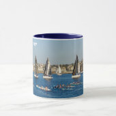 水路の帆船 – Marina Del Rey, CA マグカップ (中央)