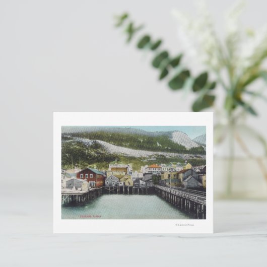 水辺と町 - アラスカ州ダグラス ポストカード (スタンド正面)