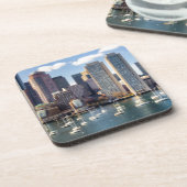 水辺地帯からのボストンスカイライン コースター (左側)