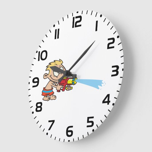 水鉄砲を持つ少年の夏のおもしろい ラージ壁時計 (傾斜)