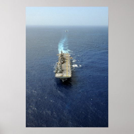 水陸両用の準備ができているグループ ポスター (正面)