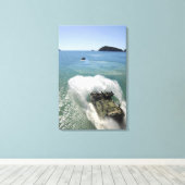 水陸両用アサルト車は井戸のデッキを出る キャンバスプリント (インサイチュ (ウッドフロア))