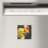 水面に浮かぶ黄色い鯉コイと金魚 マグネット (インサイチュ (食洗機))