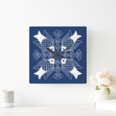 水面下の魚デザイン(青) スクエア壁時計 (ホーム)