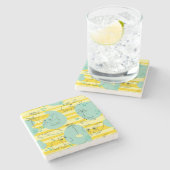 水2と遊んでいるかわいい動物 ストーンコースター (横)