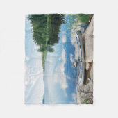 水 |スウェーデンの湖でカヌー フリースブランケット (正面)