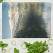 水 |パング湖とパインの森タイ キッチンタオル (折り畳み)