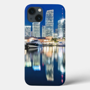 水、マイアミの反射のスカイラインの眺め iPhone 13ケース