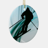 氷ったリボンの下り坂のスキーヤー セラミックオーナメント (右)