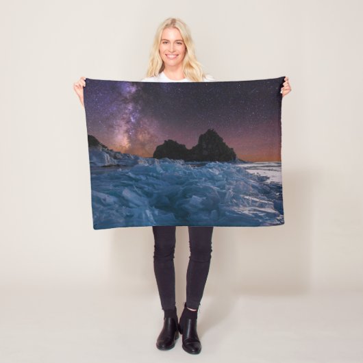 氷と雪 |バイカル湖、シベリア、ロシア フリースブランケット (インサイチュ)