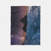 氷と雪 |バイカル湖、シベリア、ロシア フリースブランケット (正面)