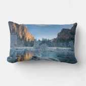 氷と雪 |ヨセミテ渓谷の氷 ランバークッション (正面)